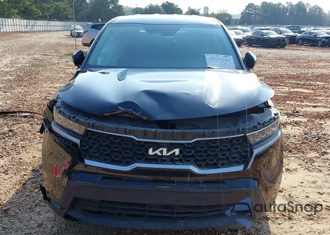 2022 Kia Sorento Lx z USA, uszkodzony, nr VIN 5XYRG4LC8NG131971